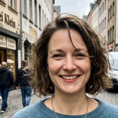 Sabine, 38, Steuerberaterin und Mutter aus Köln